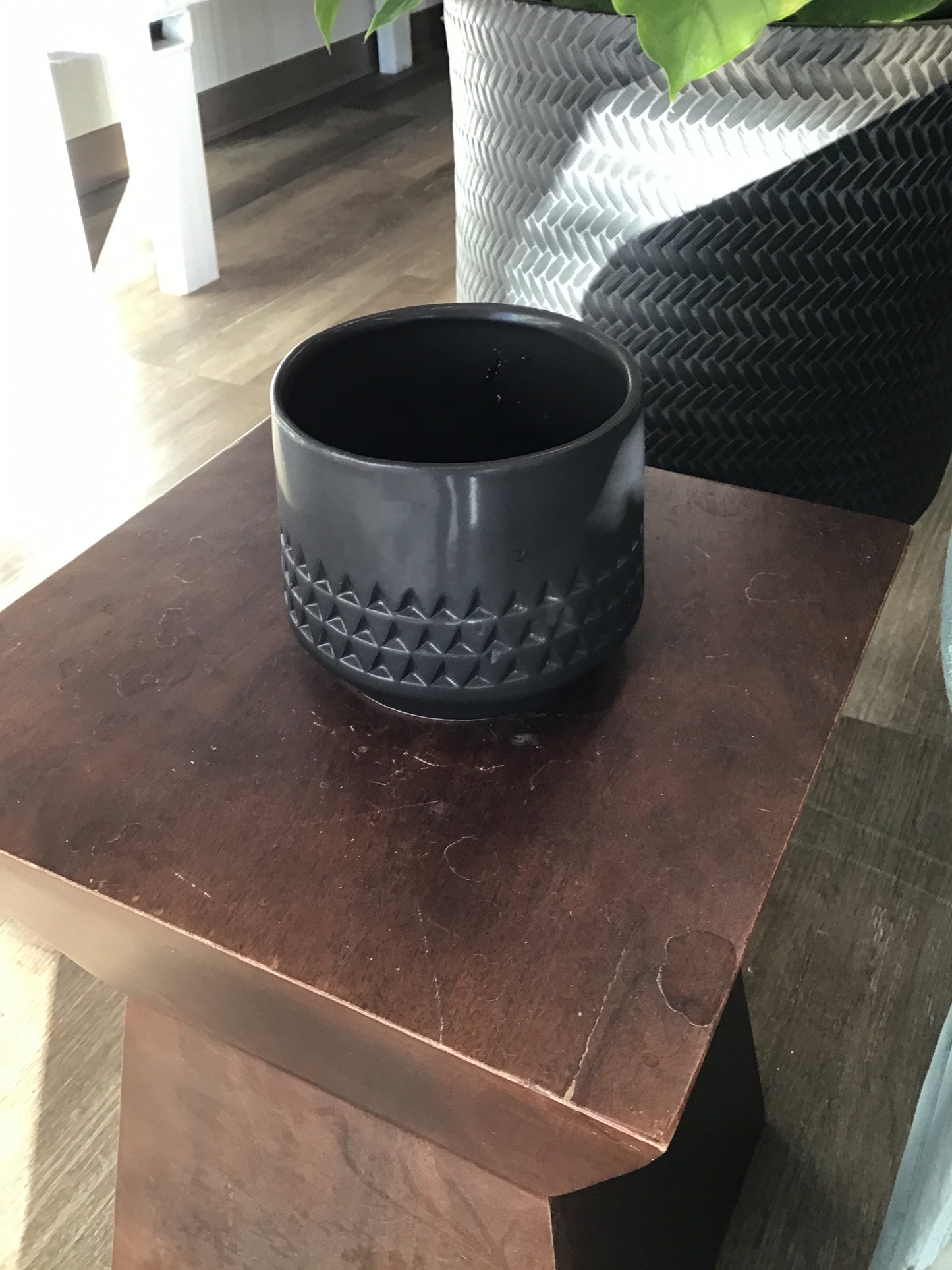 Matte Copenhagen Dolomite Pot